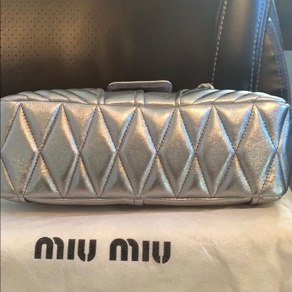Miu Miu handbag and matching wallet - Picture 6 of 11